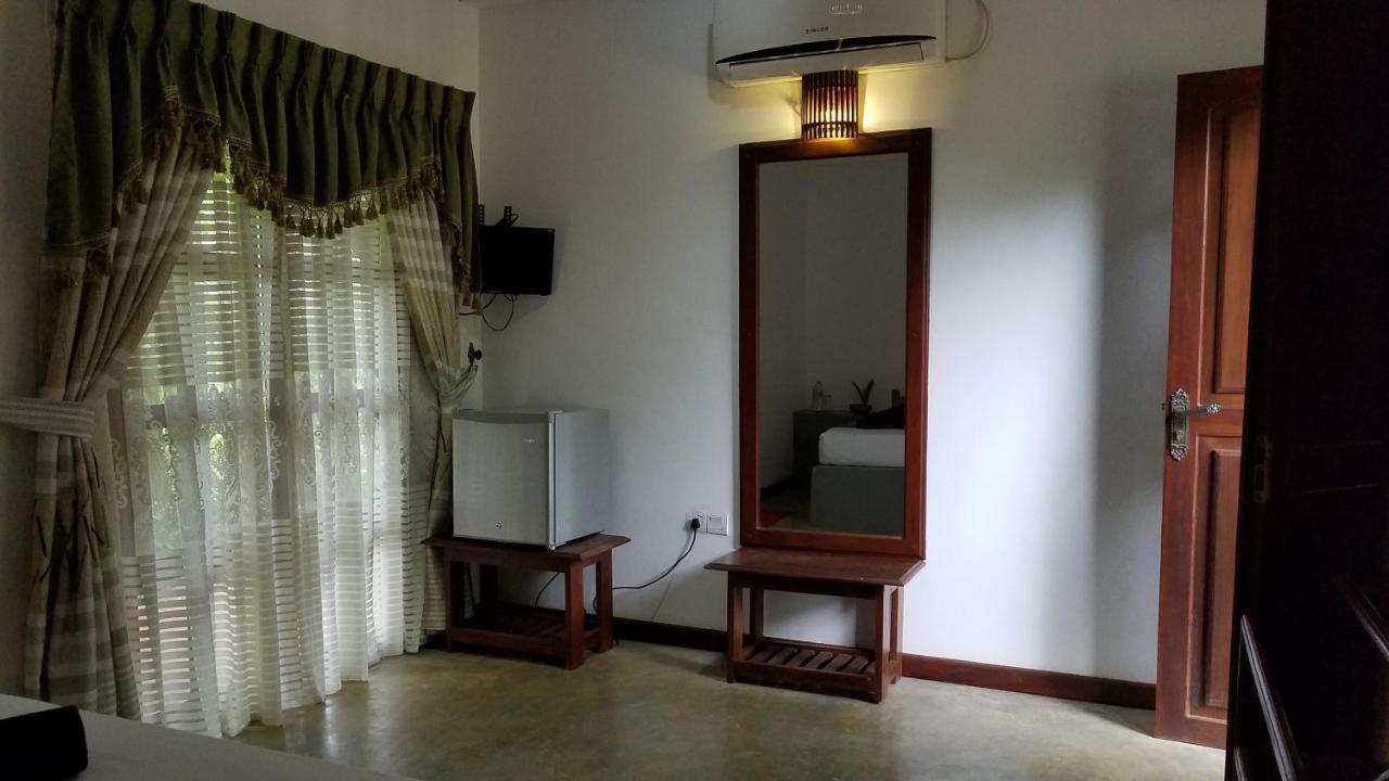 Sigiri Holiday Villa Sigirija Zewnętrze zdjęcie